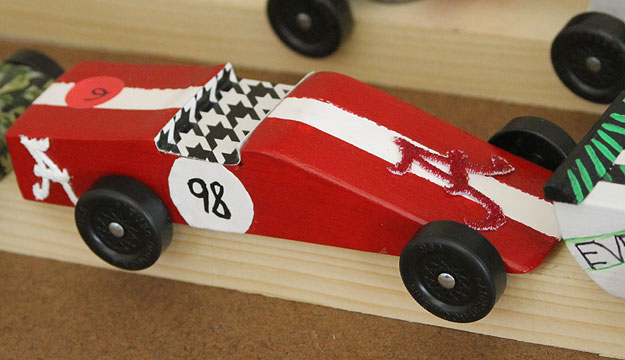 Pinewood-Derby-077.jpg