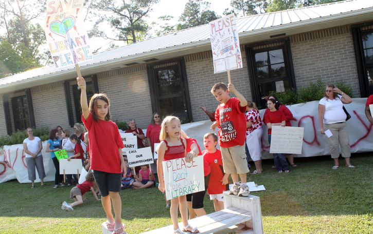 Library-Rally-025.jpg