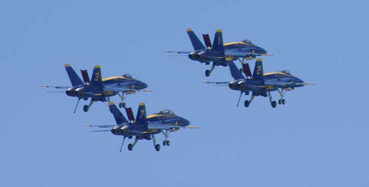 Blue-Angels-Fri-035.jpg