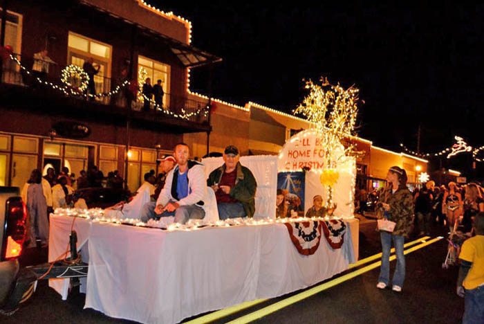 Atmore-Parade-246.jpg