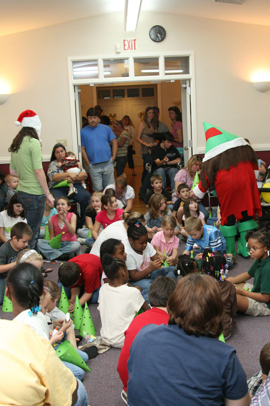 librarychristmas124.jpg
