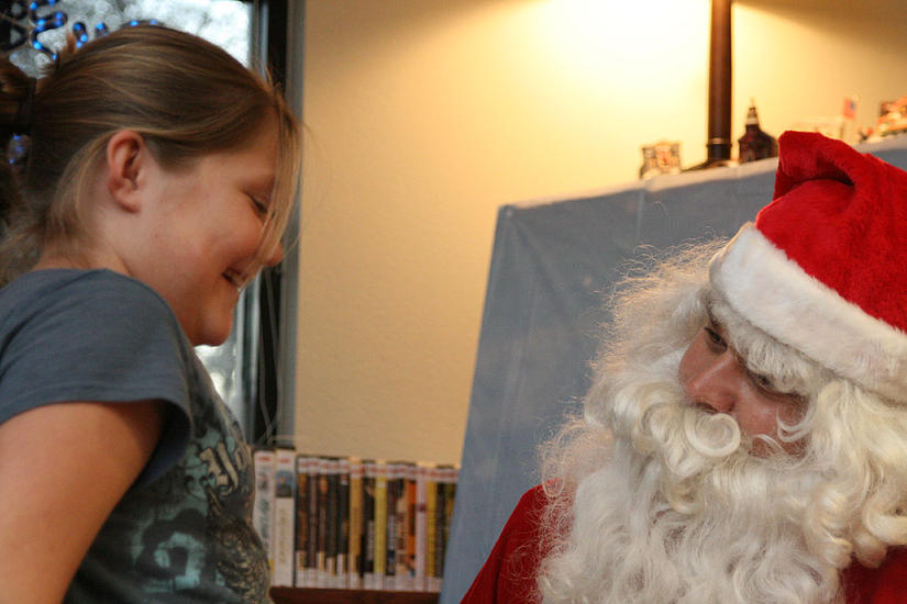 librarychristmas244.jpg