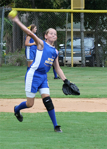 nwe1112softball16.jpg