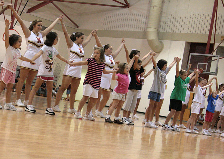 NHSminiCheerleaders28.jpg