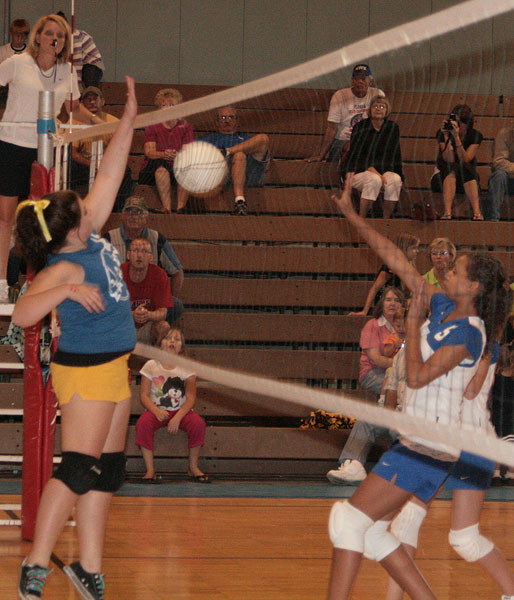 EWMS-Volleyball-Blue-35.jpg