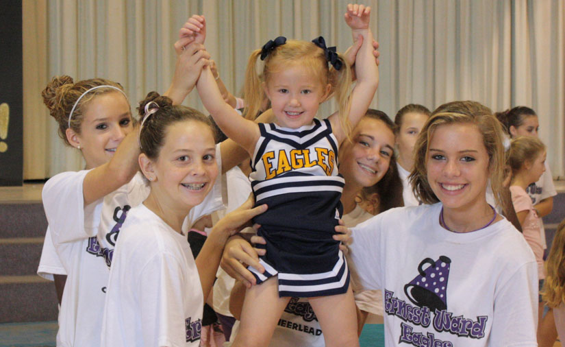 EWMS-Mini-Cheerleaders-10.jpg