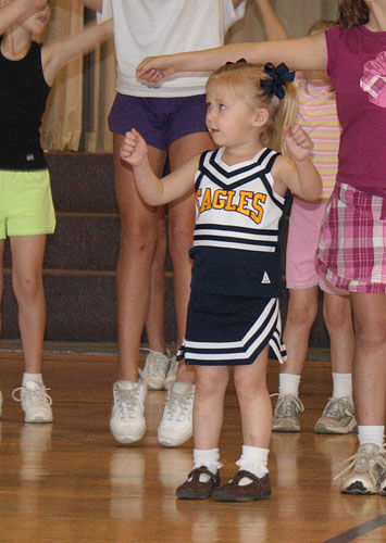 EWMS-Mini-Cheerleaders-21.jpg