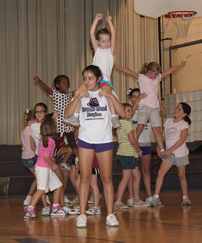 EWMS-Mini-Cheerleaders-42.jpg