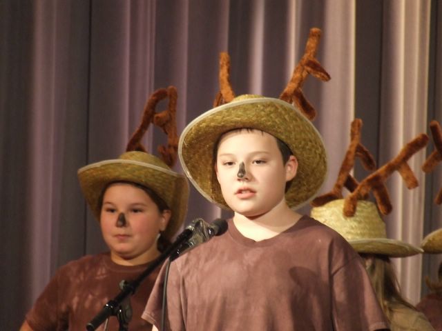 byrneville3rdthrough5thchristmasplay_119.jpg