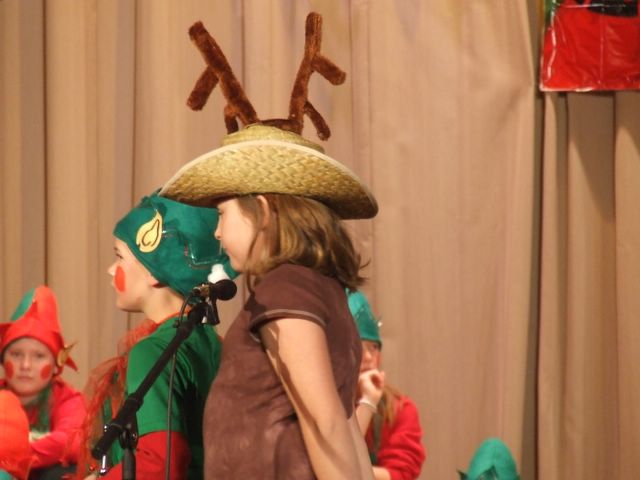 byrneville3rdthrough5thchristmasplay_127.jpg
