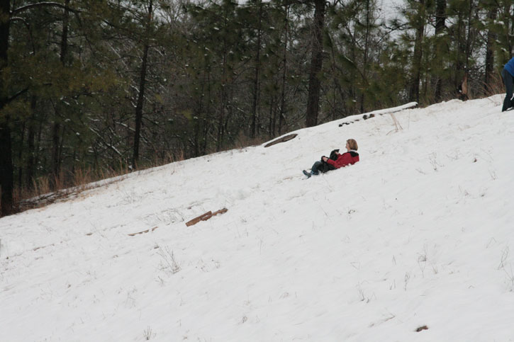 2010-snow-hwy21-snow-sledding-47.jpg