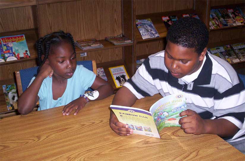 Students Read For Dr. Seuss Birthday