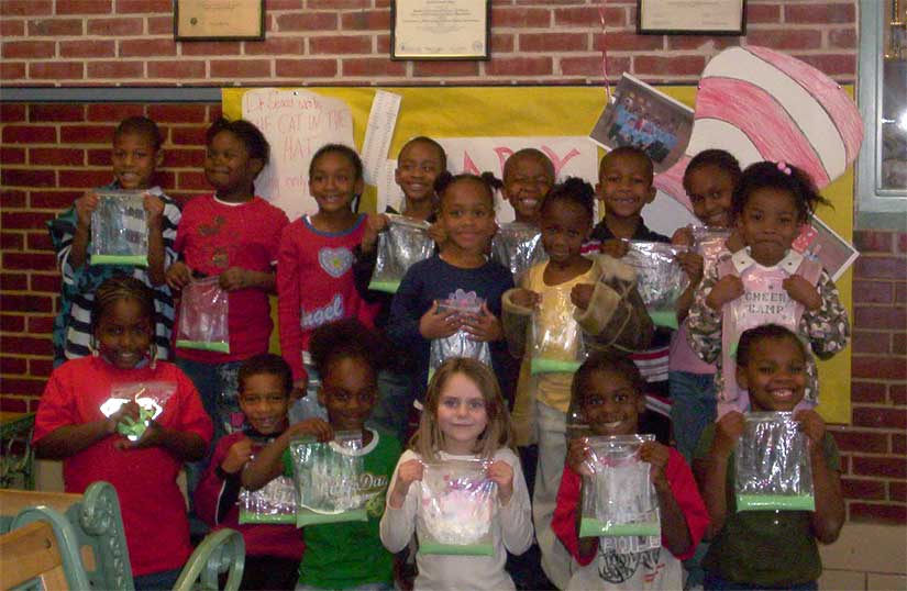 Mrs.Kyser and Mrs.Foster's first grade class made "OOBLECK"