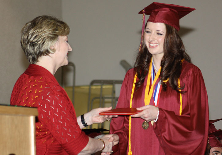 NHS-2010-Grad-310.jpg