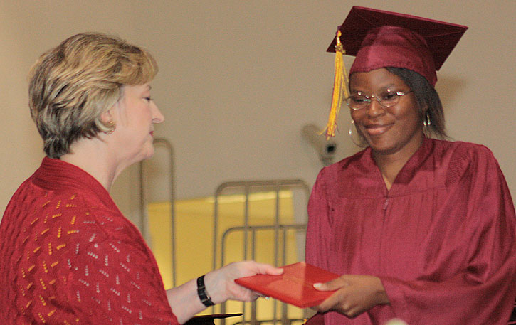 NHS-2010-Grad-380b.jpg