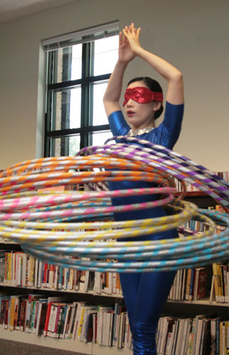 library-acrobat-020.jpg