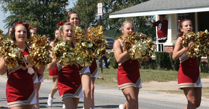 NHS-Homecoming-Parade-226.jpg