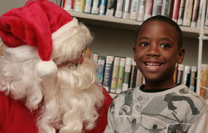 Library-Santa-039.jpg