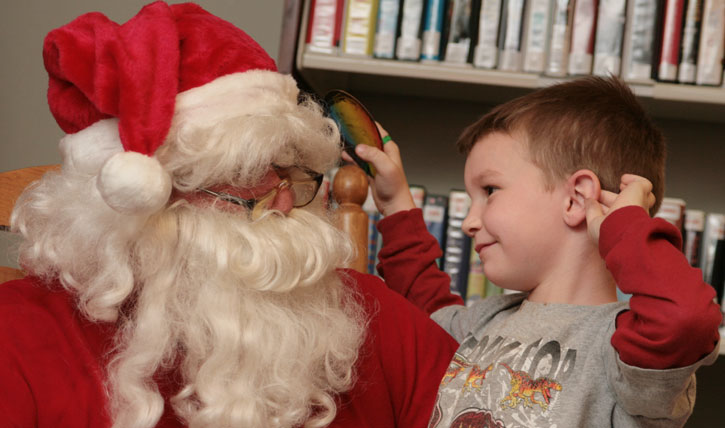 Library-Santa-047.jpg