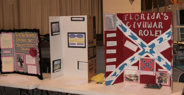 EWMS-History-Fair-043.jpg