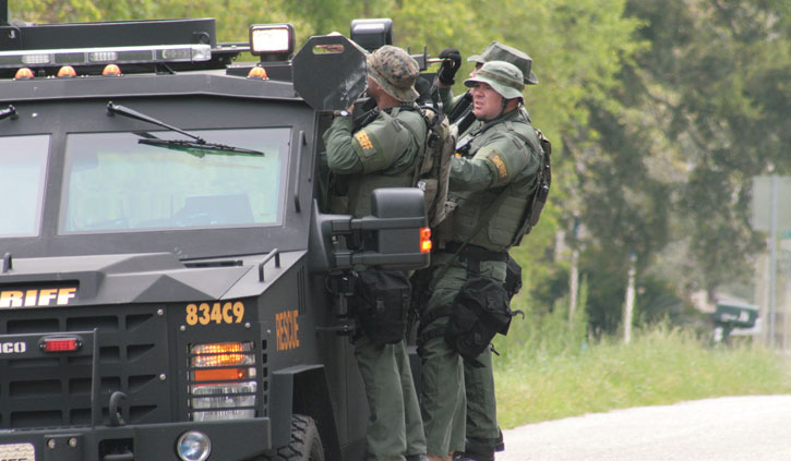 SWAT-Standoff-047.jpg