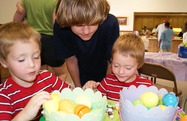 Shiloh-Free-Will-Baptist-Egg-Hunt-046.jpg