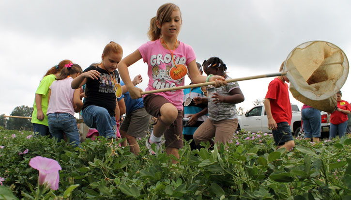 School-Peanut-Field-Day-028.jpg