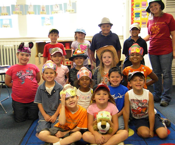 Byrneville-Elem-Hat-Day-028.jpg