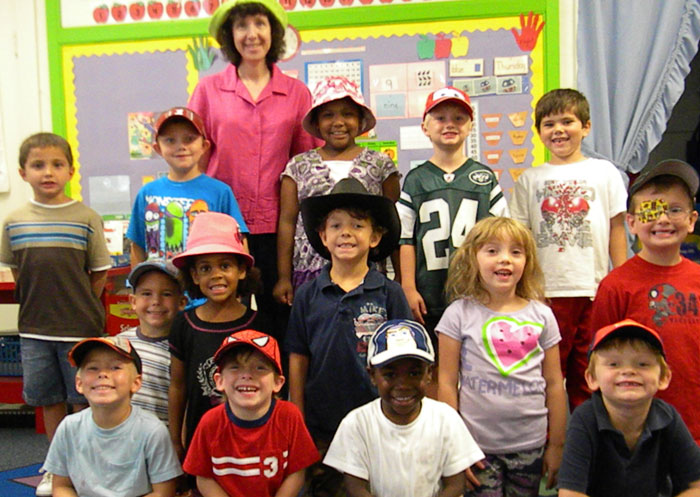 Byrneville-Elem-Hat-Day-030.jpg