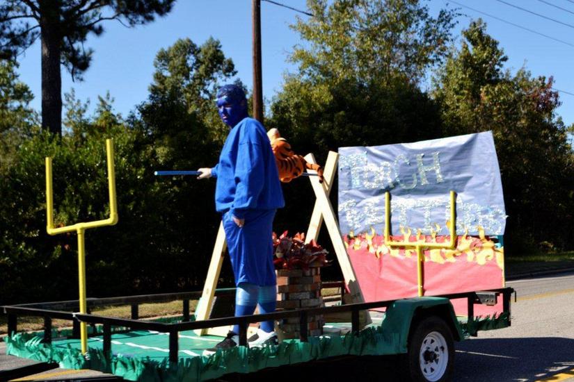 ECHS Parade 063.jpg