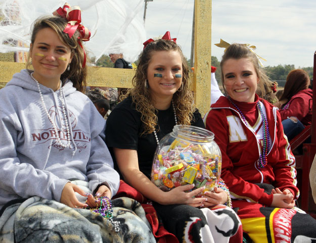 NHS-Homecoming-Parade-0423.jpg