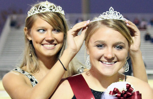 NHS-Homecoming-Court-076.jpg