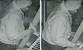 Caught On Tape: Deputies Looking For Burglary Suspects