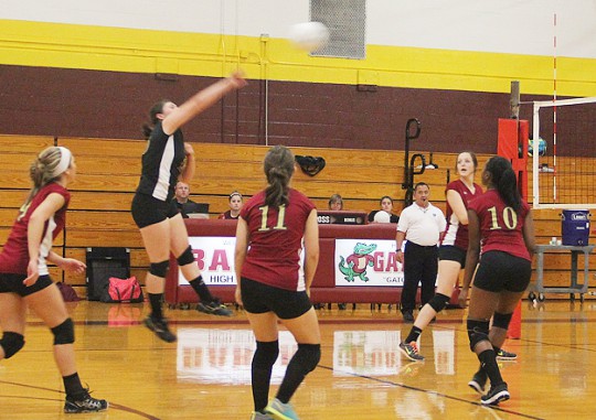 vball-nhs-baker-010