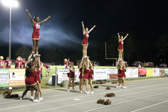 Vancleave-cheers-545