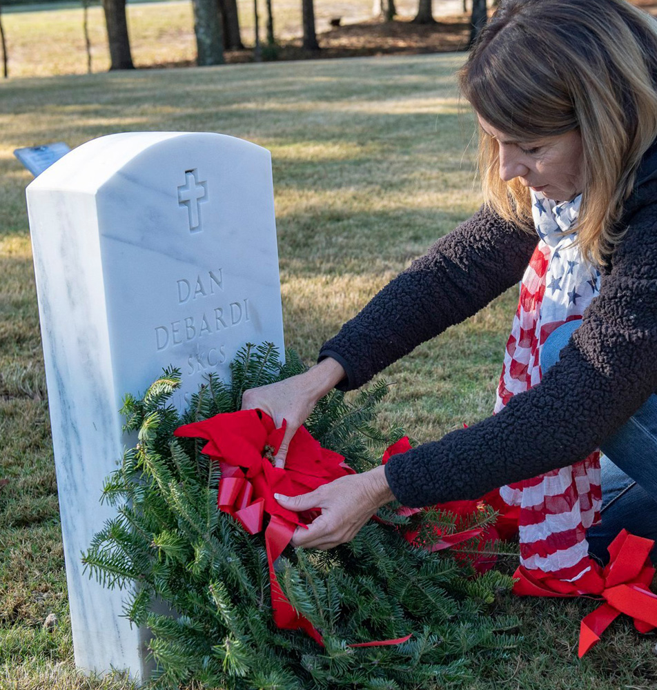 All 93+ Images wreaths across america abraham lincoln national cemetery Updated