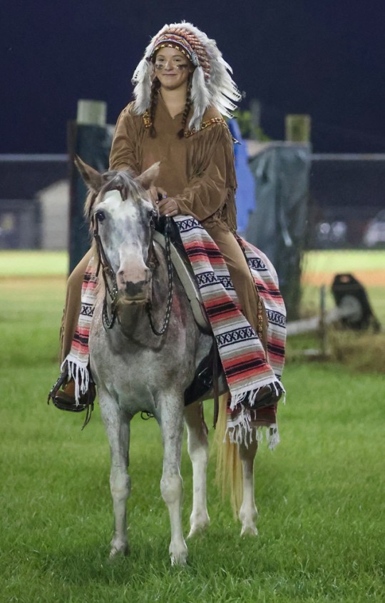 NHSlightcheerband-5020