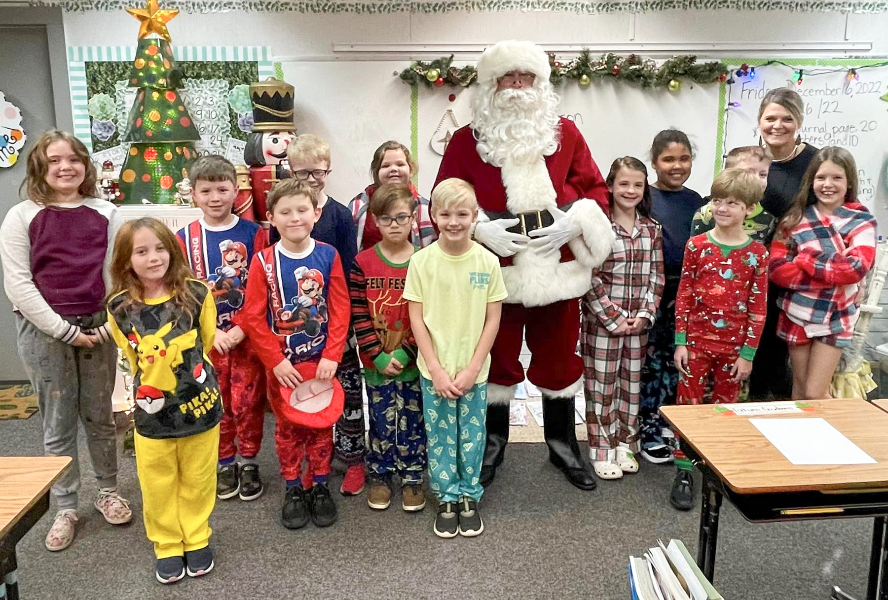 Santa Claus Visits Byrneville Elementary School