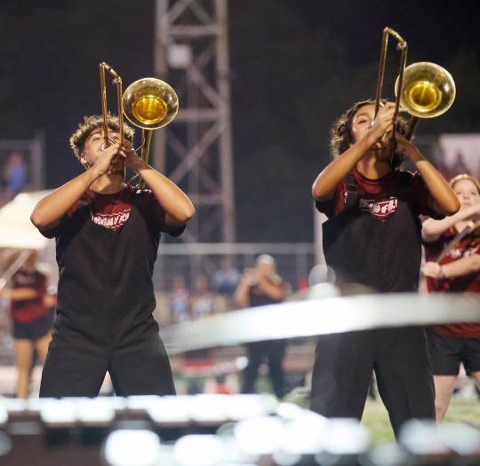NHS-at-THS-cheer-band-3044