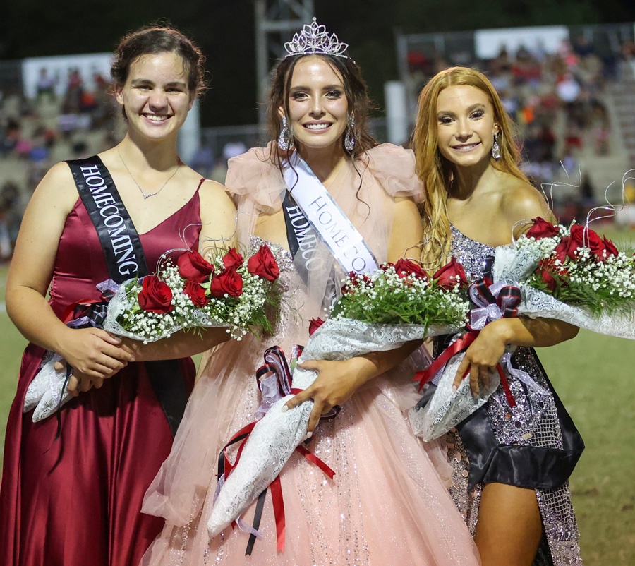 Tate High Crowns Homecoming Queen Lexi Nelson 