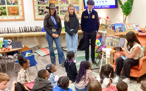 Tate FFA Gets “MOOving” With Literacy In Local Elementary Schools