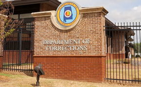 Convicted Murderer’s Visitor Arrested for Contraband At Prison In Atmore