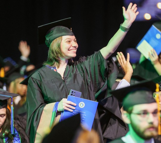 UWF-Grad-1021