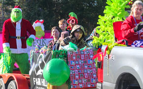 Photos: Third Annual Cottage Hill Neighborhood Christmas Parade