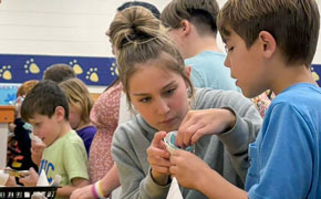 Lipscomb Elementary School Holds Family STEM Night (Gallery)