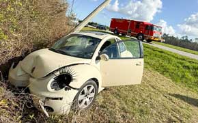 Highway 97 Crash Snaps Power Pole; Over 500 FPL Customers Lose Power