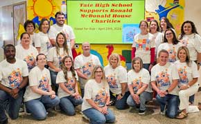 Hundreds Go ‘Casual for Kids’ To Benefit Ronald McDonald House