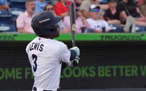 Blue Wahoos’ Bats Explode In 13-4 Blowout Win