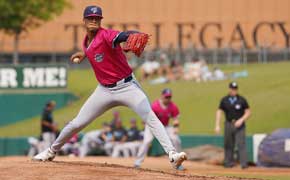 Wahoos Split Twin Bill With Biscuits In Montgomery