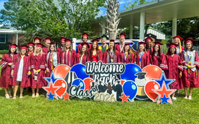 Seniors Return To Jim Allen Elementary